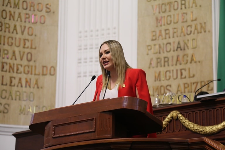 La diputada Teresa Ramos Arreola propone retirar todo lo relacionado